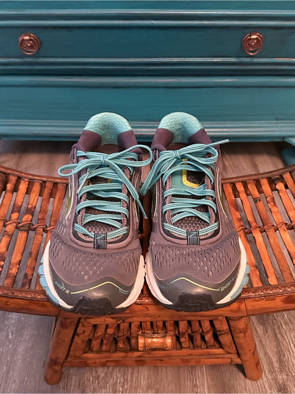 Brooks Ghost 9 Tennis Shoes, Women’s 7.5, Gray and Aqua/Teal - Good Condition!
